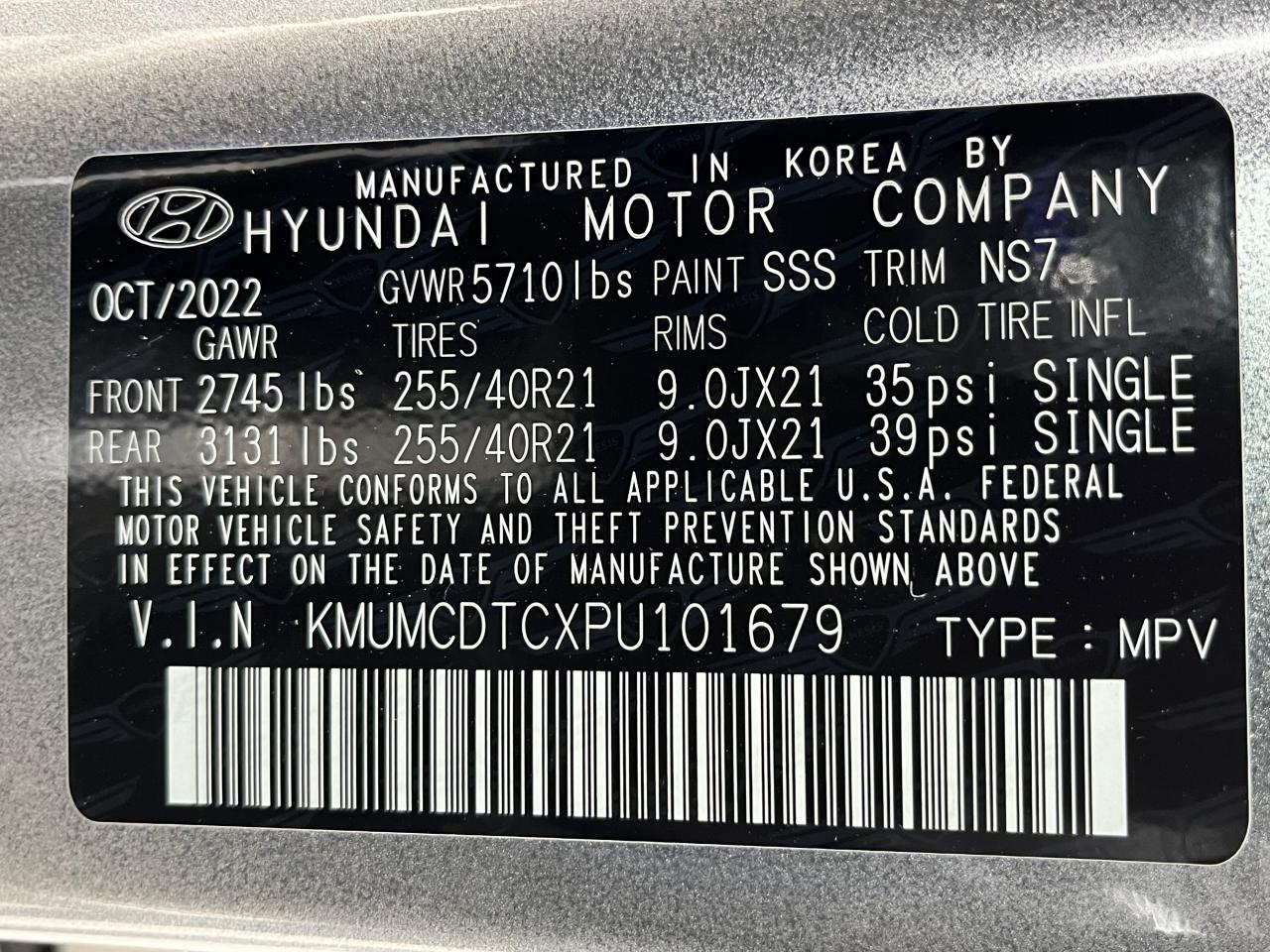 2023 Genesis GV70 - Image 10