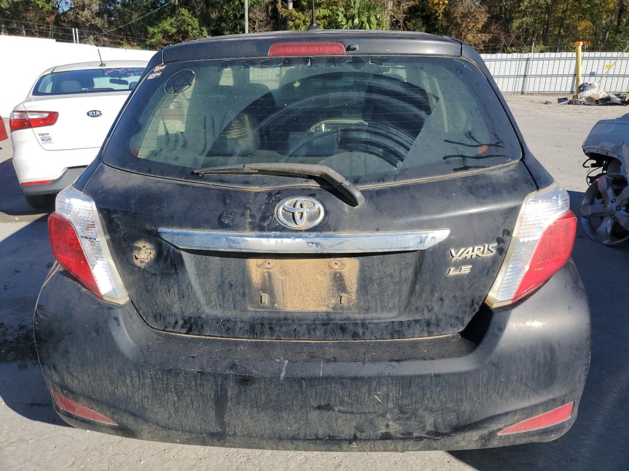 2012 Toyota Yaris - Image 6