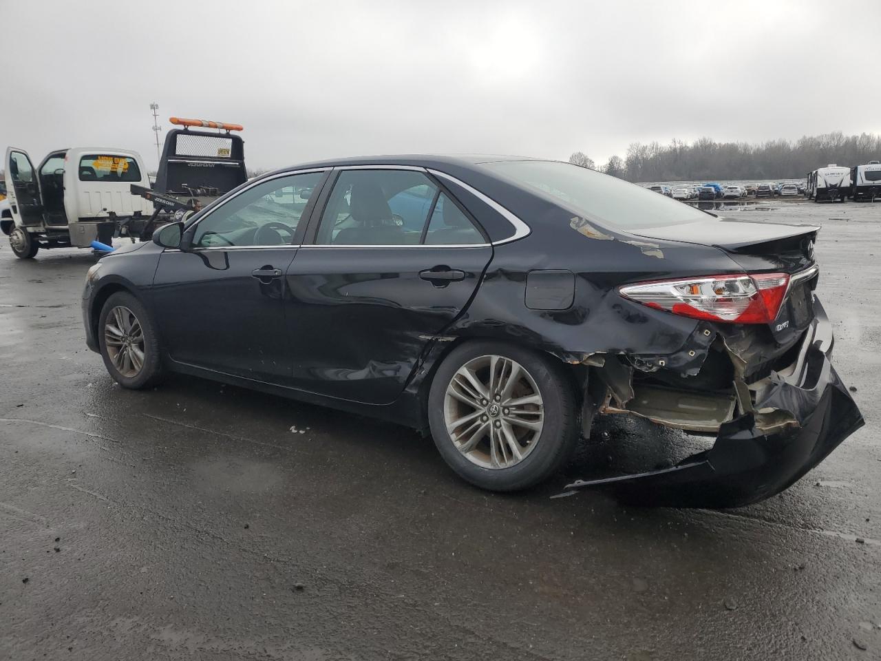 VIN 4T1BF1FK1GU206934 2016 TOYOTA CAMRY no.2