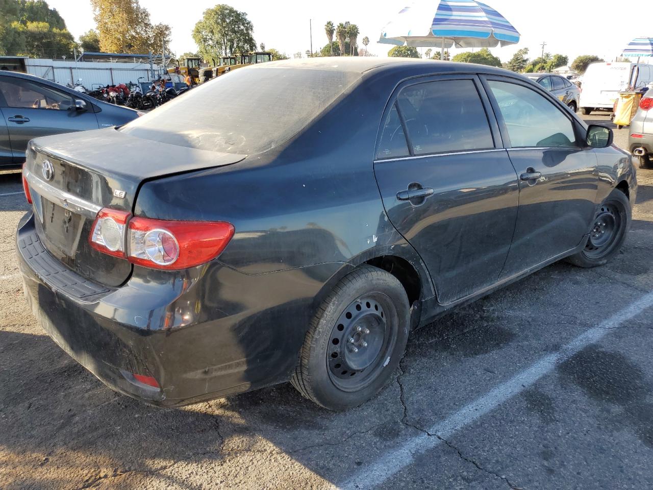 VIN 5YFBU4EE1DP183896 2013 TOYOTA COROLLA no.3