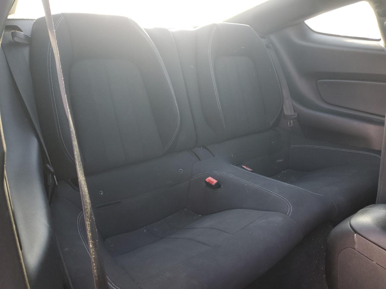 2019 Ford Mustang - Image 10