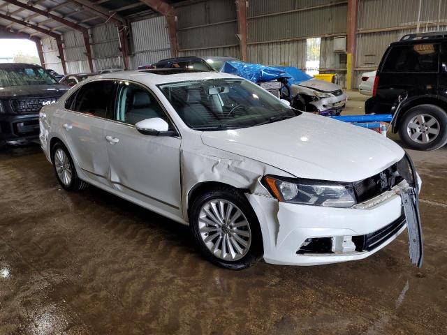  VOLKSWAGEN PASSAT 2016 White