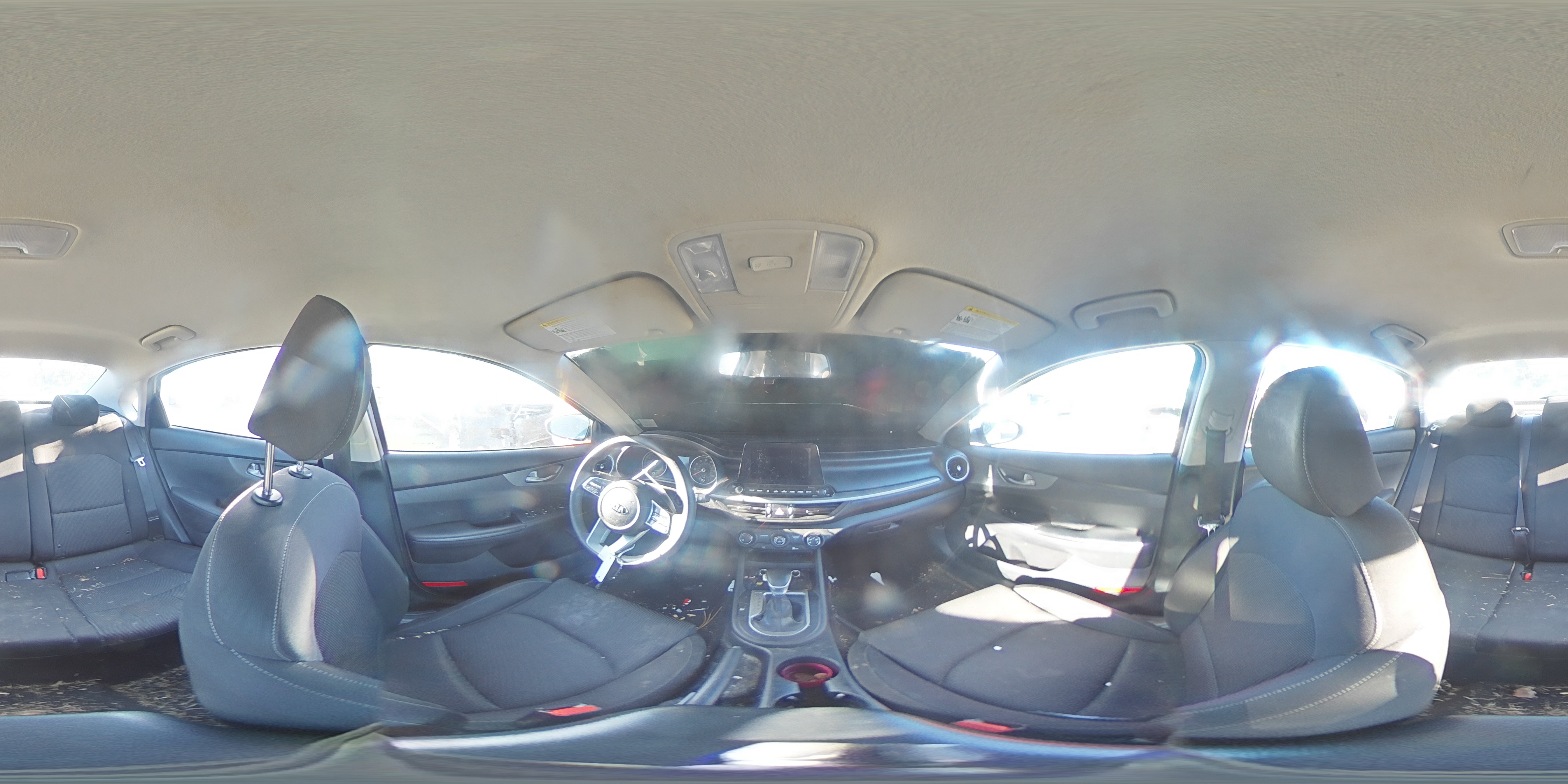 2021 Kia Forte - Image 12