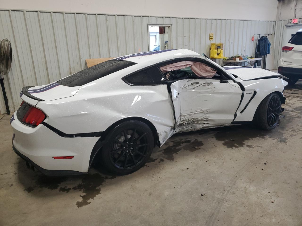 2016 Ford Mustang - Image 3