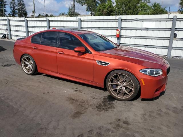 Sedans BMW M5 2014 Pomarańczowy