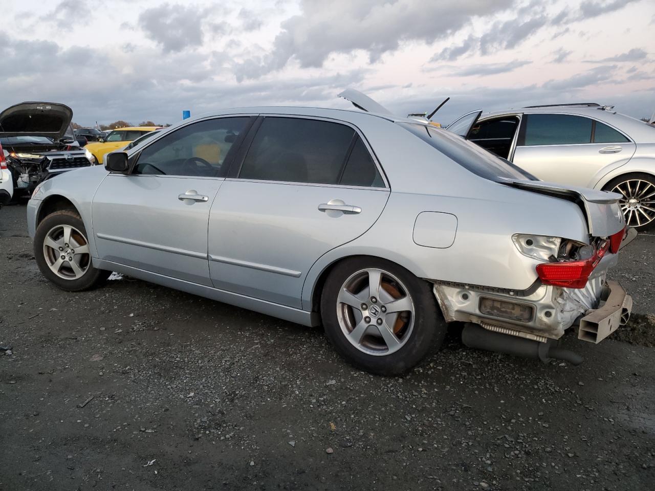 2005 Honda Accord - Image 2