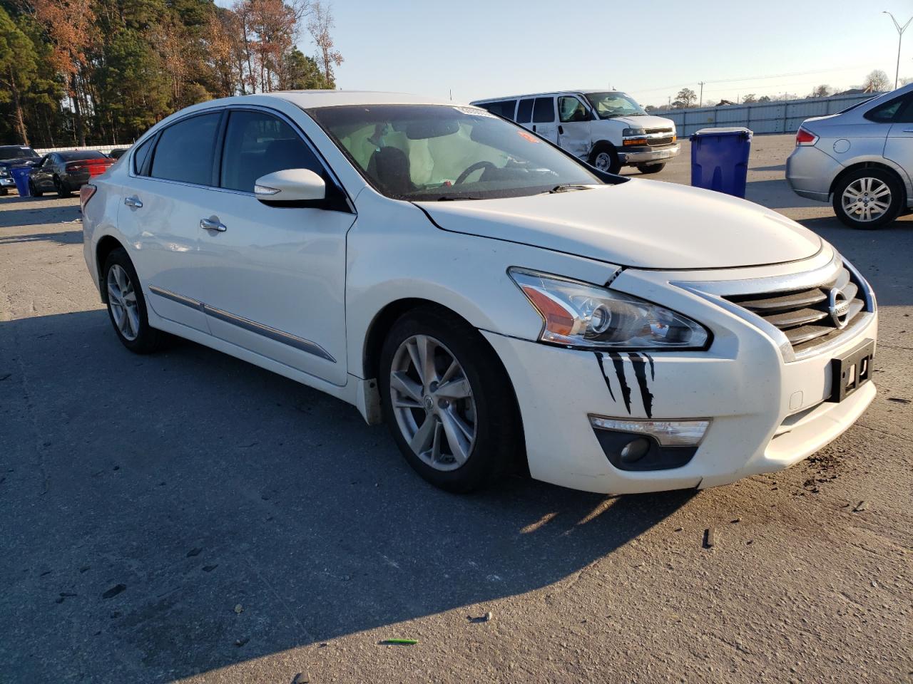 VIN 1N4AL3AP5FN356907 2015 NISSAN ALTIMA no.4