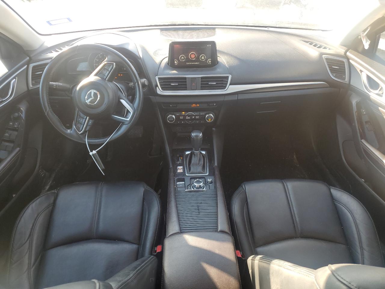 2018 Mazda 3 Touring VIN: 3MZBN1V34JM173230 Lot: 85895894