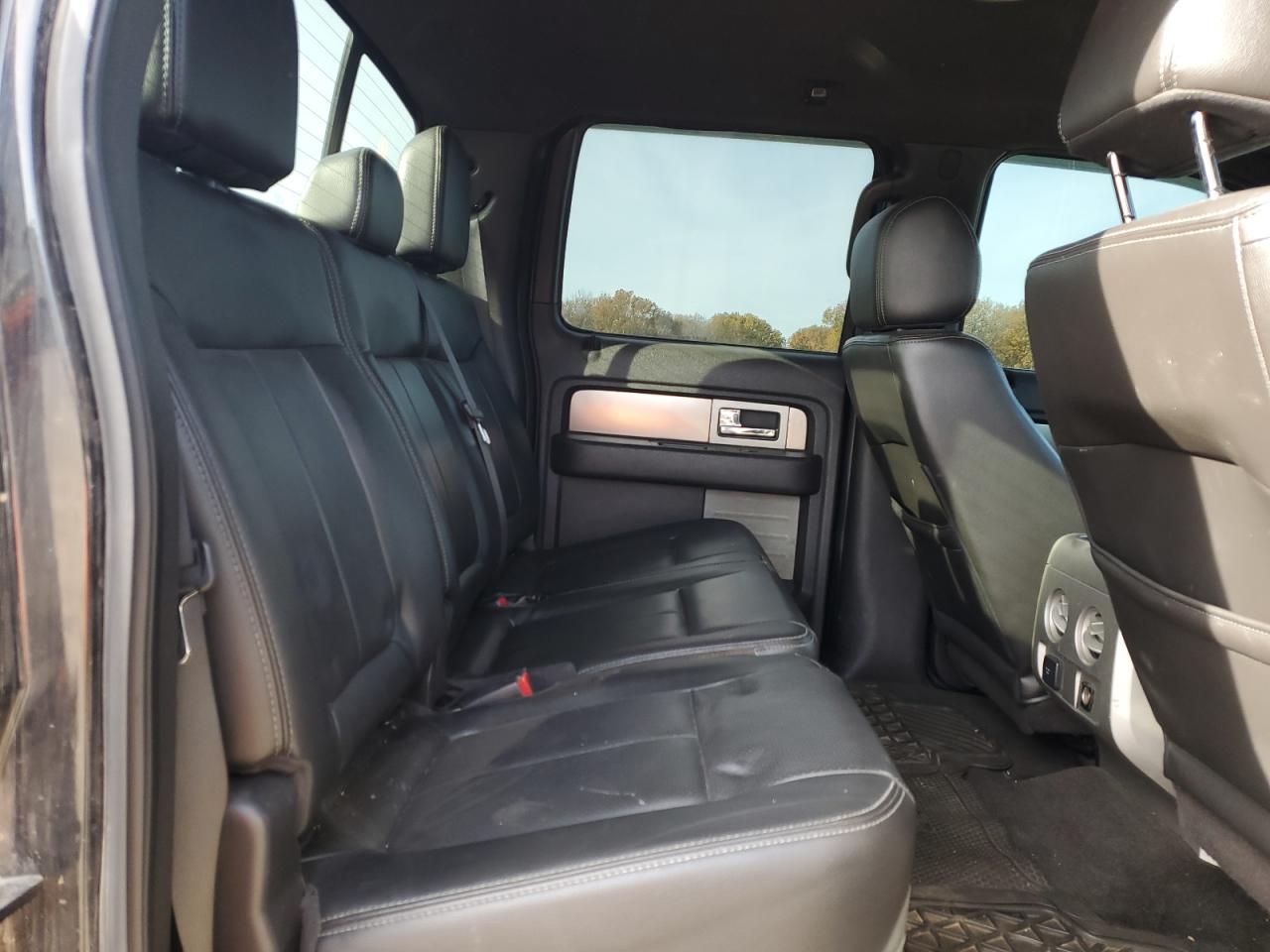 2014 Ford F-150 - Image 10