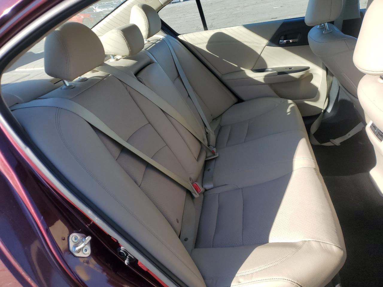 2015 Honda Accord - Image 11
