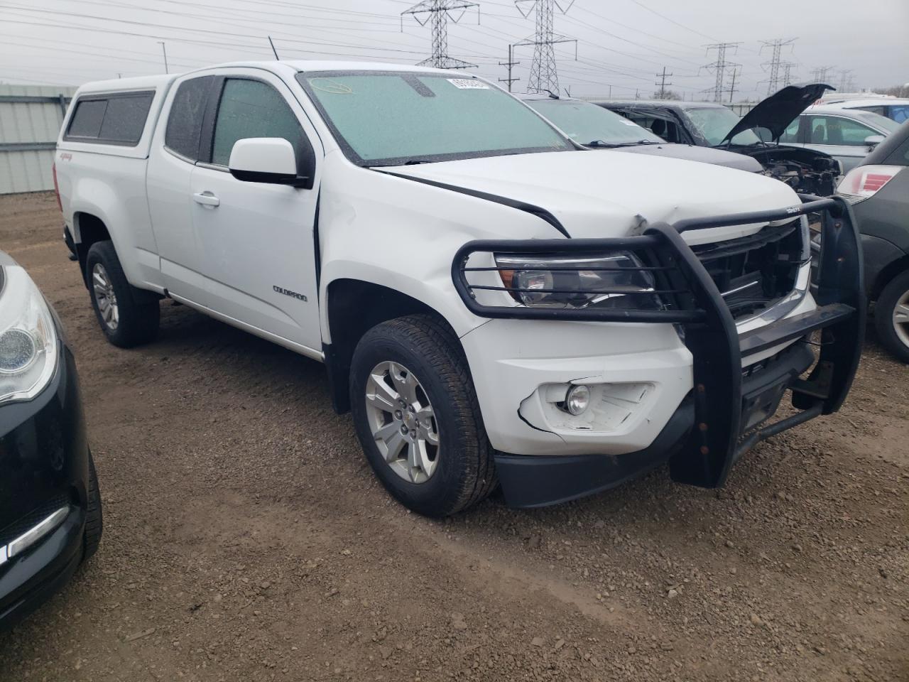 VIN 1GCHTCEN1K1272120 2019 CHEVROLET COLORADO no.4