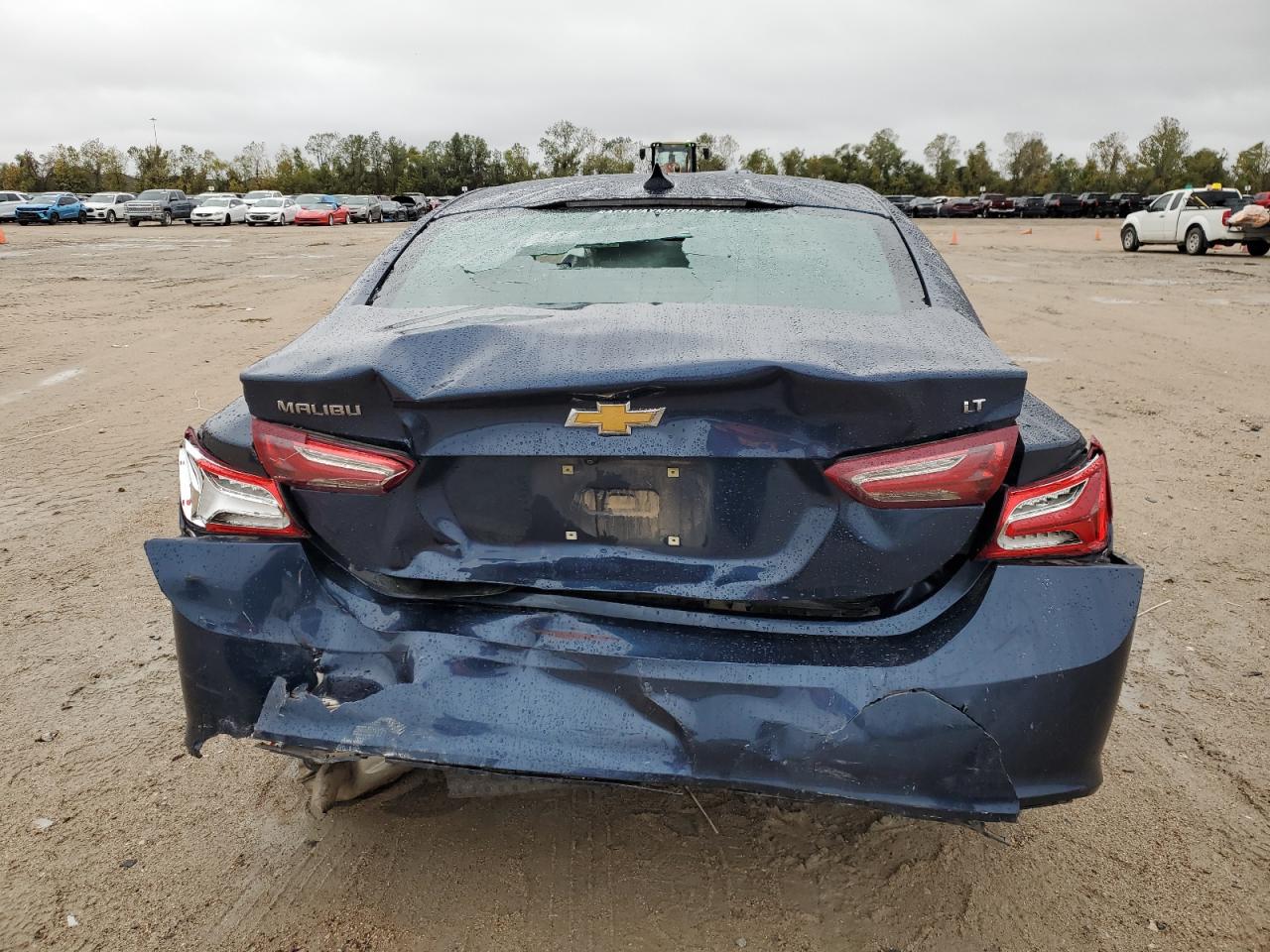 2020 Chevrolet Malibu - Image 6