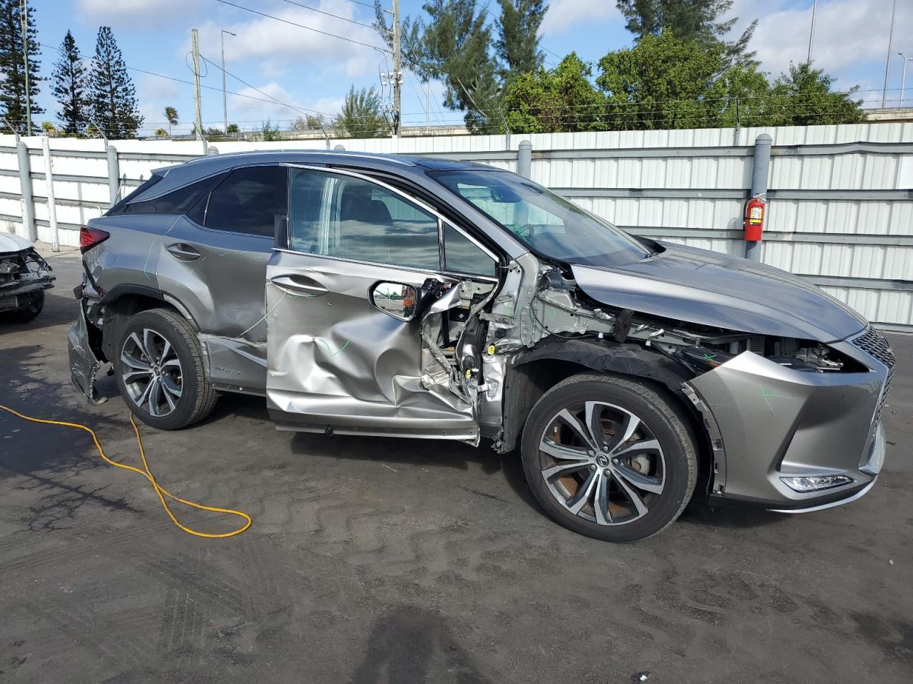 2022 Lexus RX - Image 4