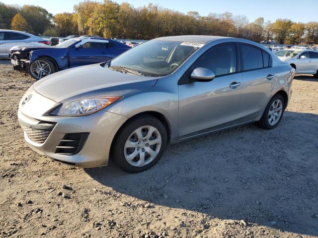 2011 Mazda 3 I