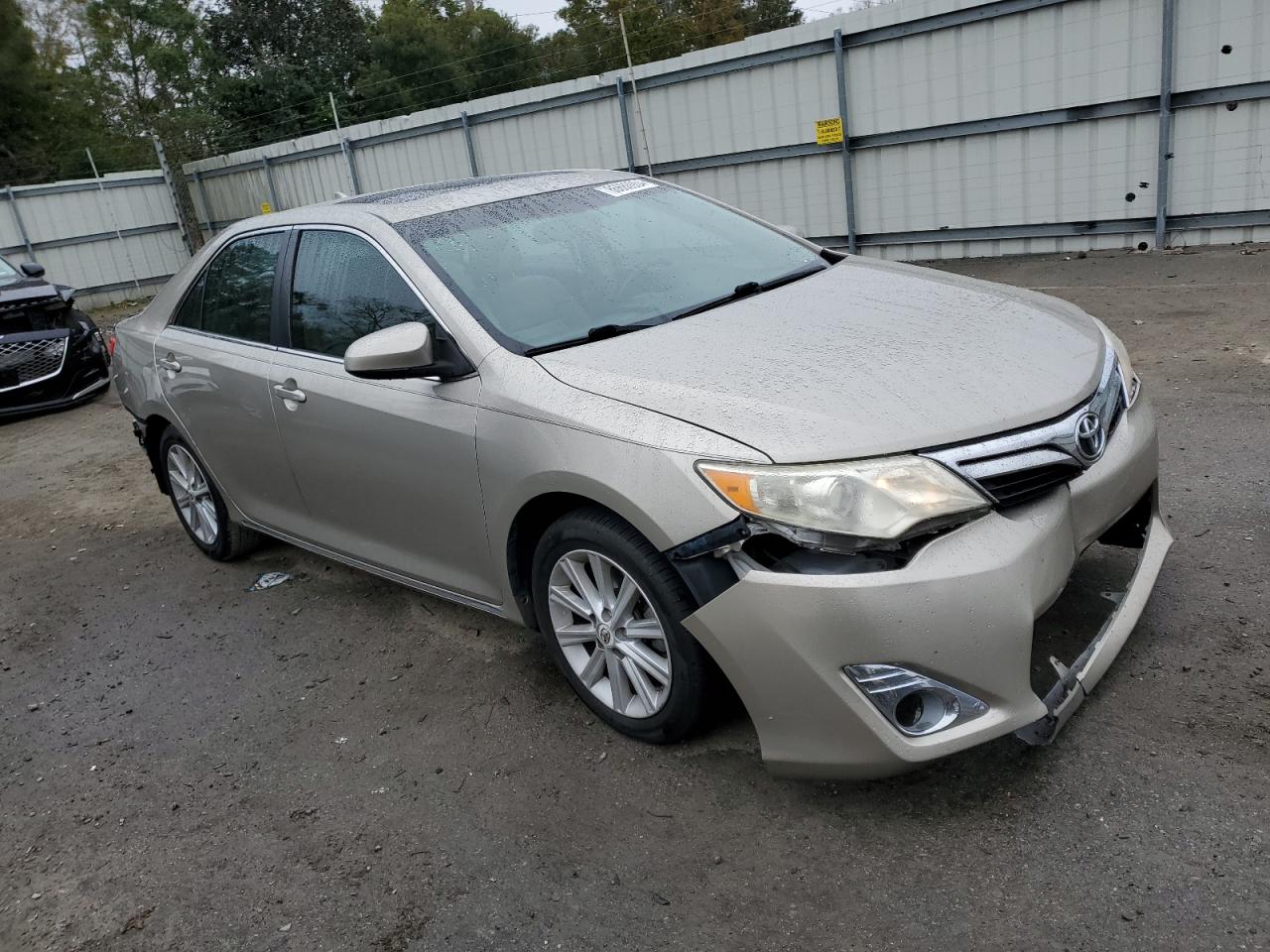 2013 Toyota Camry - Image 4