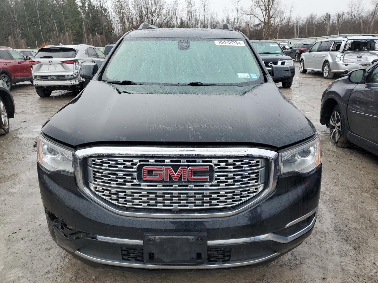 2017 GMC Acadia - Image 5