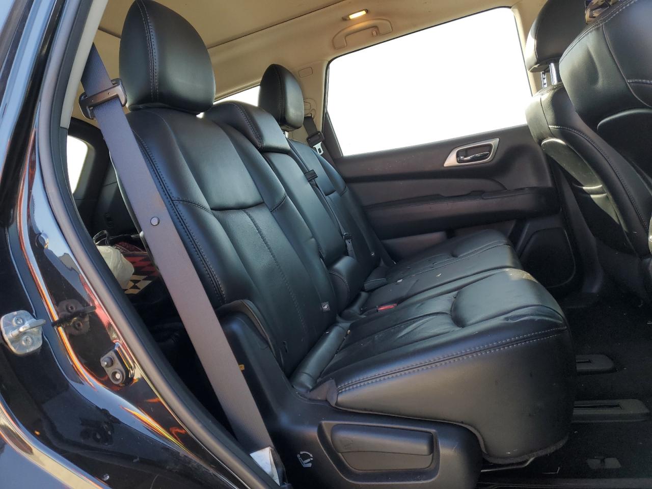 2016 Nissan Pathfinder S VIN: 5N1AR2MN0GC659812 Lot: 84170594