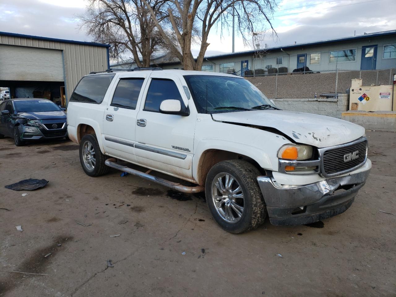 2005 GMC Yukon - Image 4