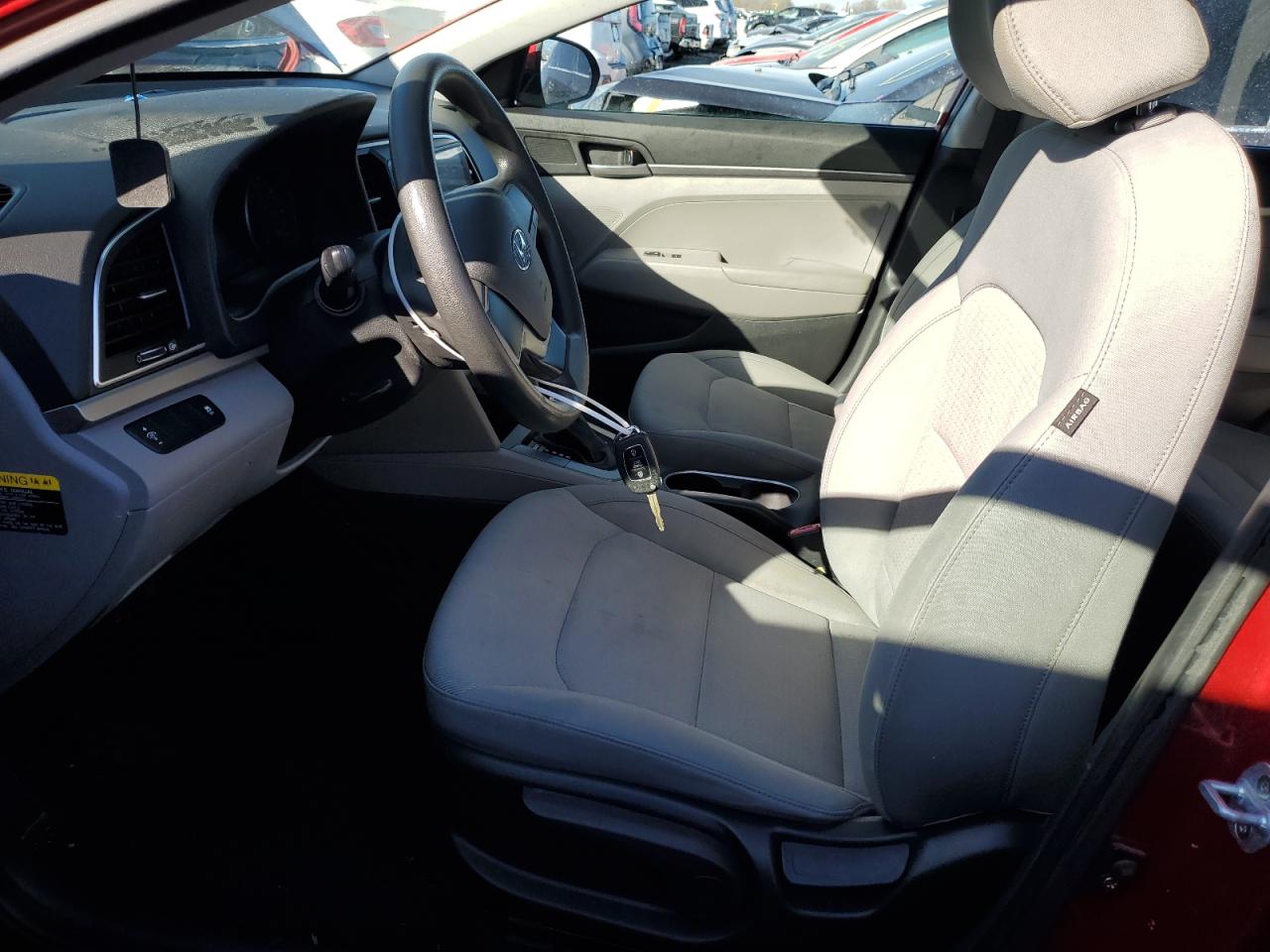 2017 Hyundai Elantra - Image 7