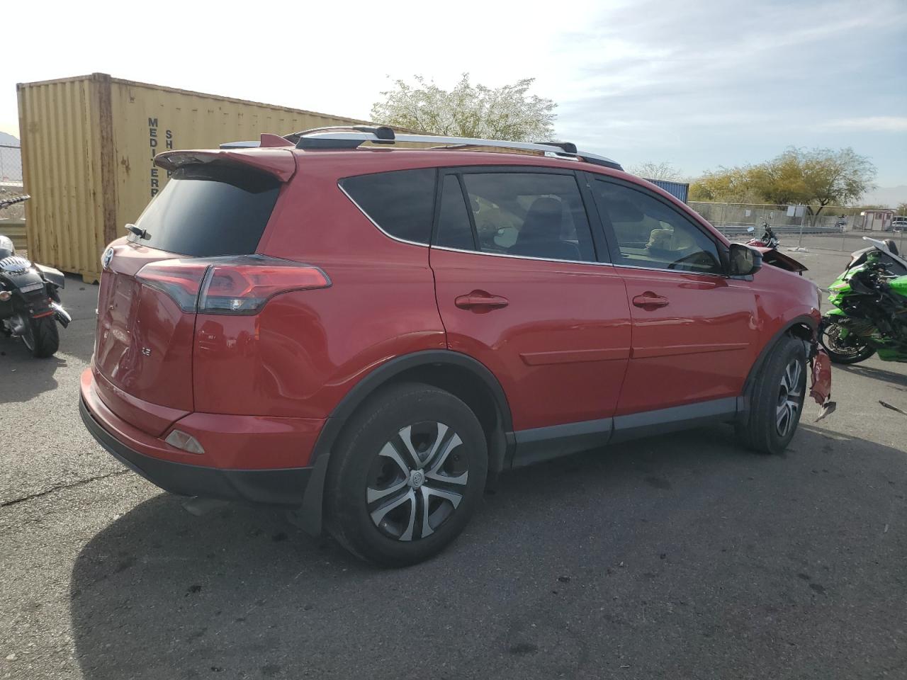 2016 Toyota RAV 4 - Image 3
