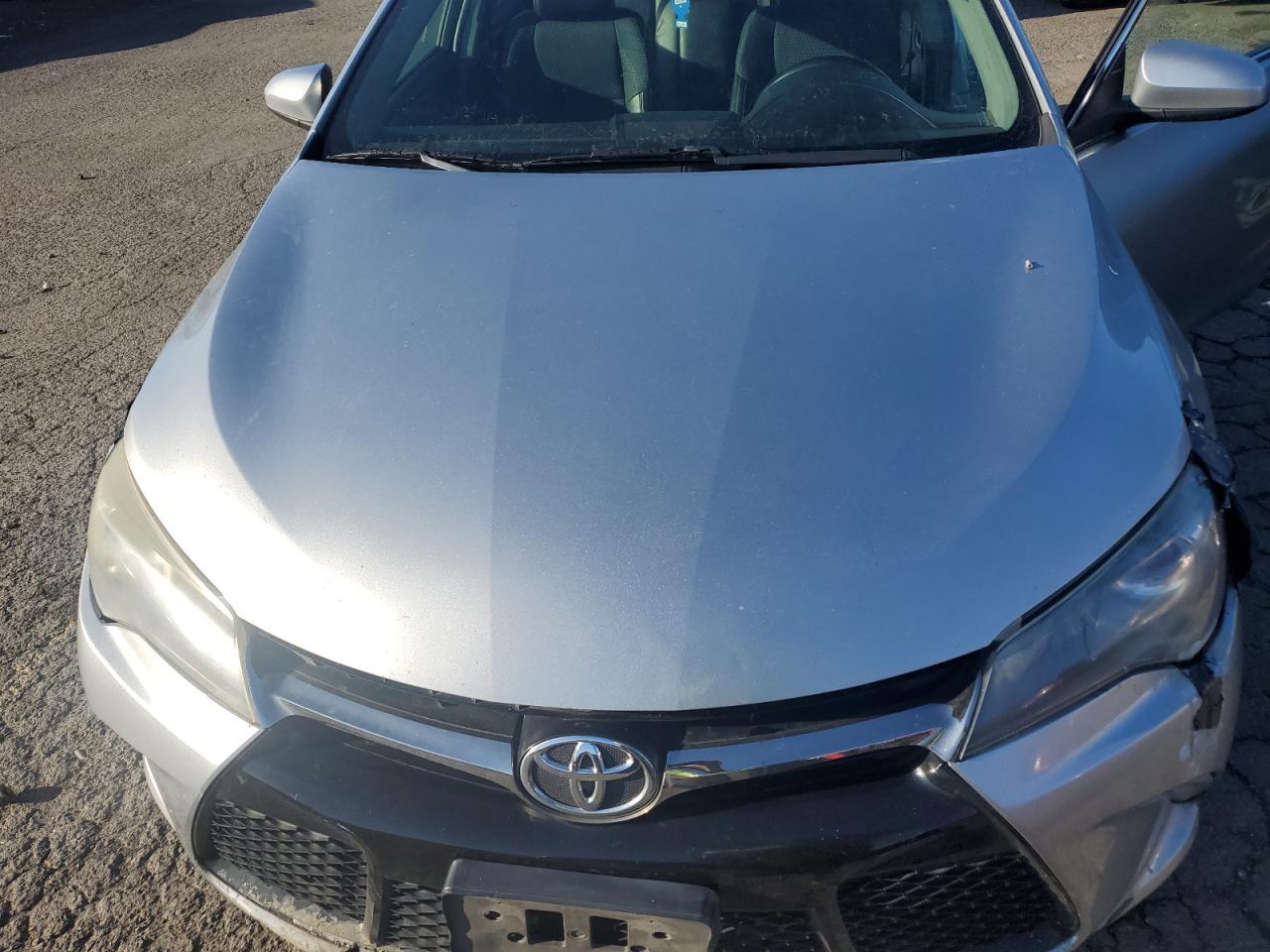 2015 Toyota Camry - Image 11