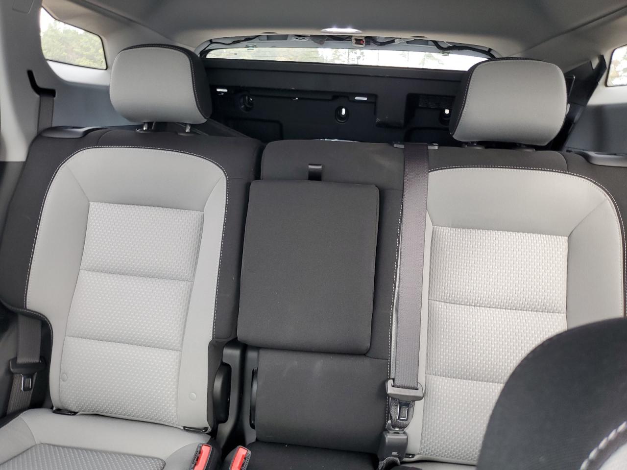 2022 GMC Terrain - Image 10