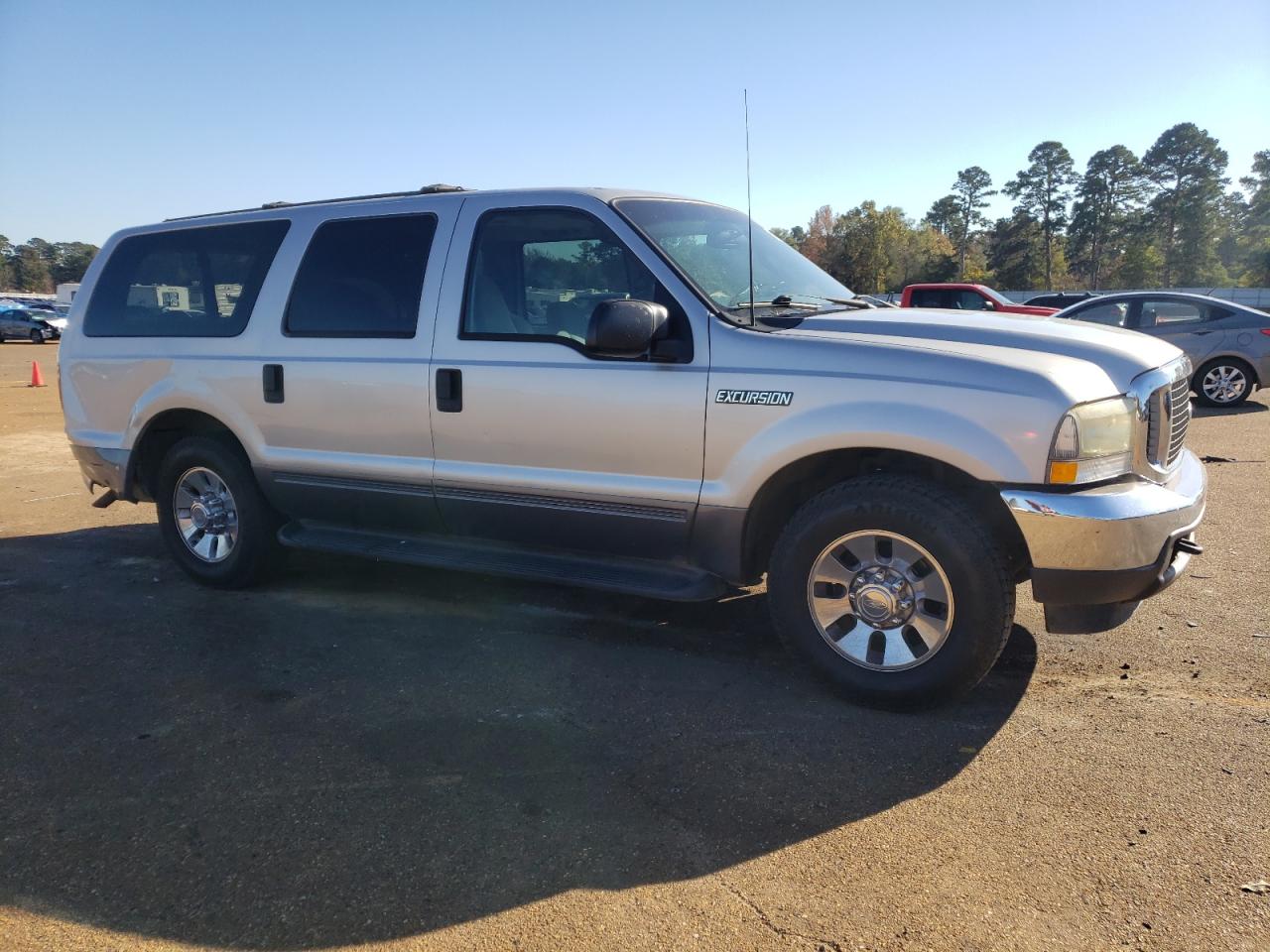 2003 Ford Excursion - Image 4