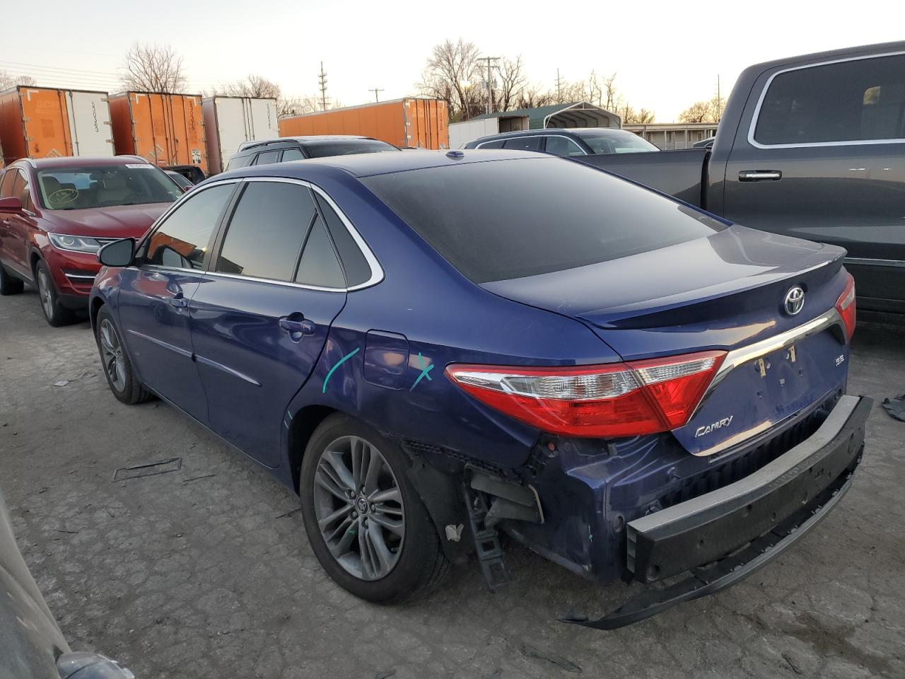 VIN 4T1BF1FK2FU888320 2015 TOYOTA CAMRY no.2