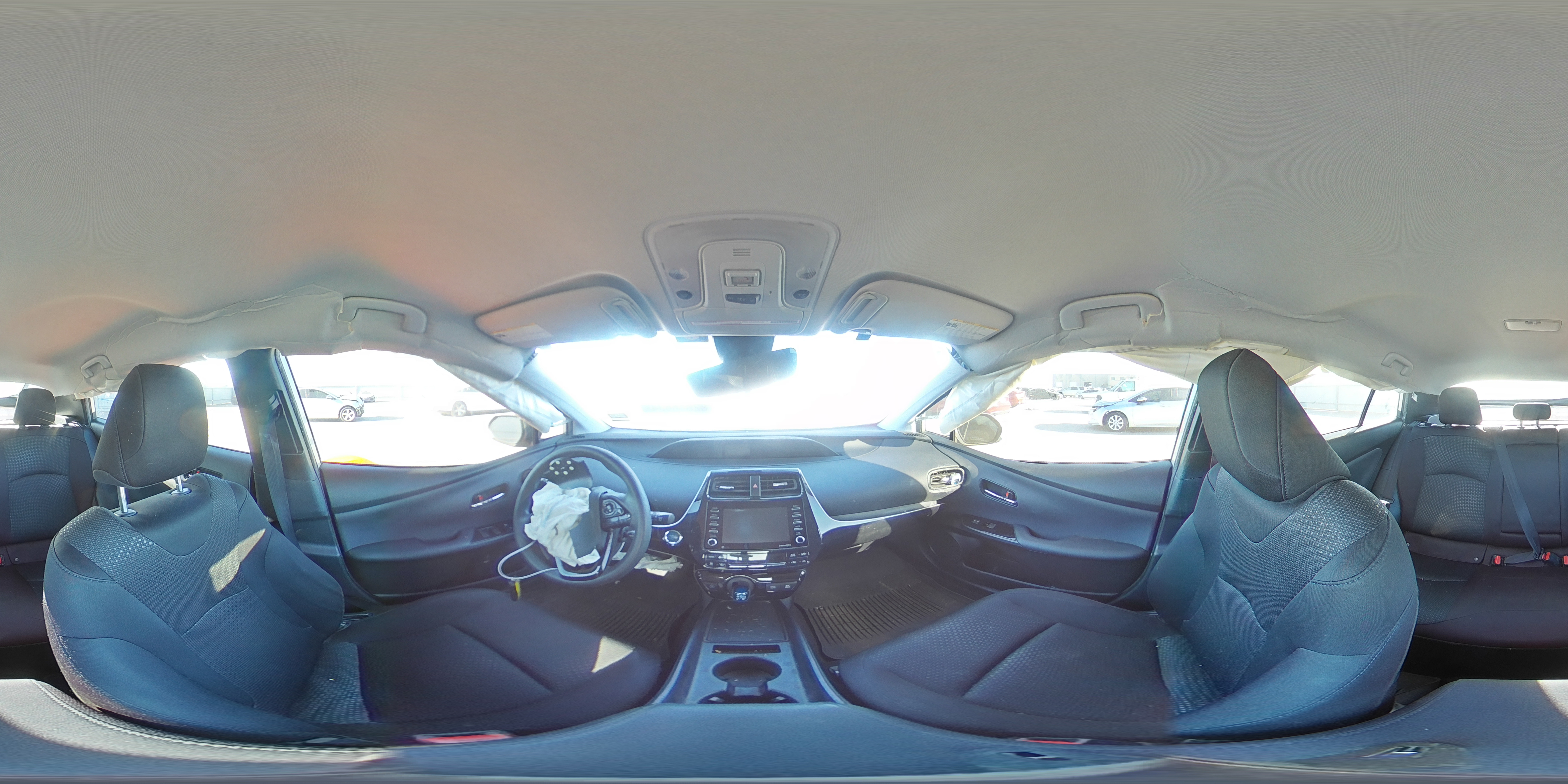 2022 Toyota Prius - Image 12
