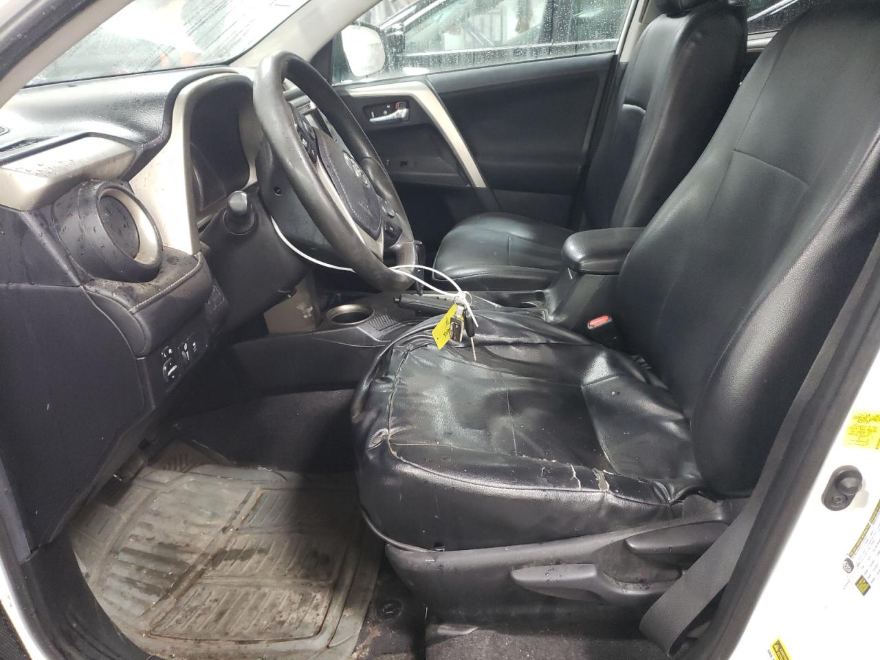 2015 Toyota RAV 4 - Image 7