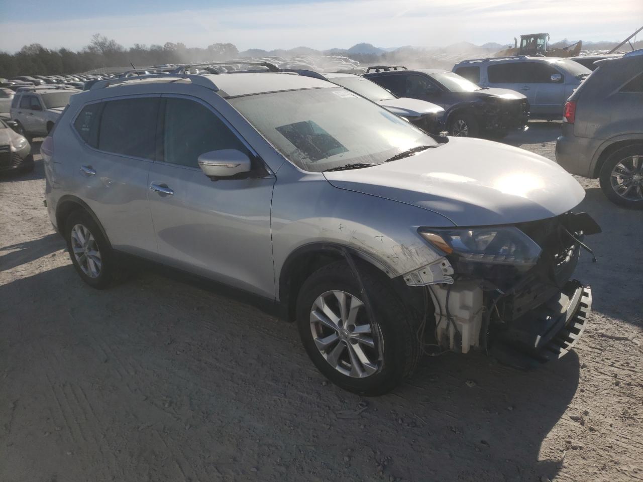 VIN 5N1AT2MK9FC829915 2015 NISSAN ROGUE no.4