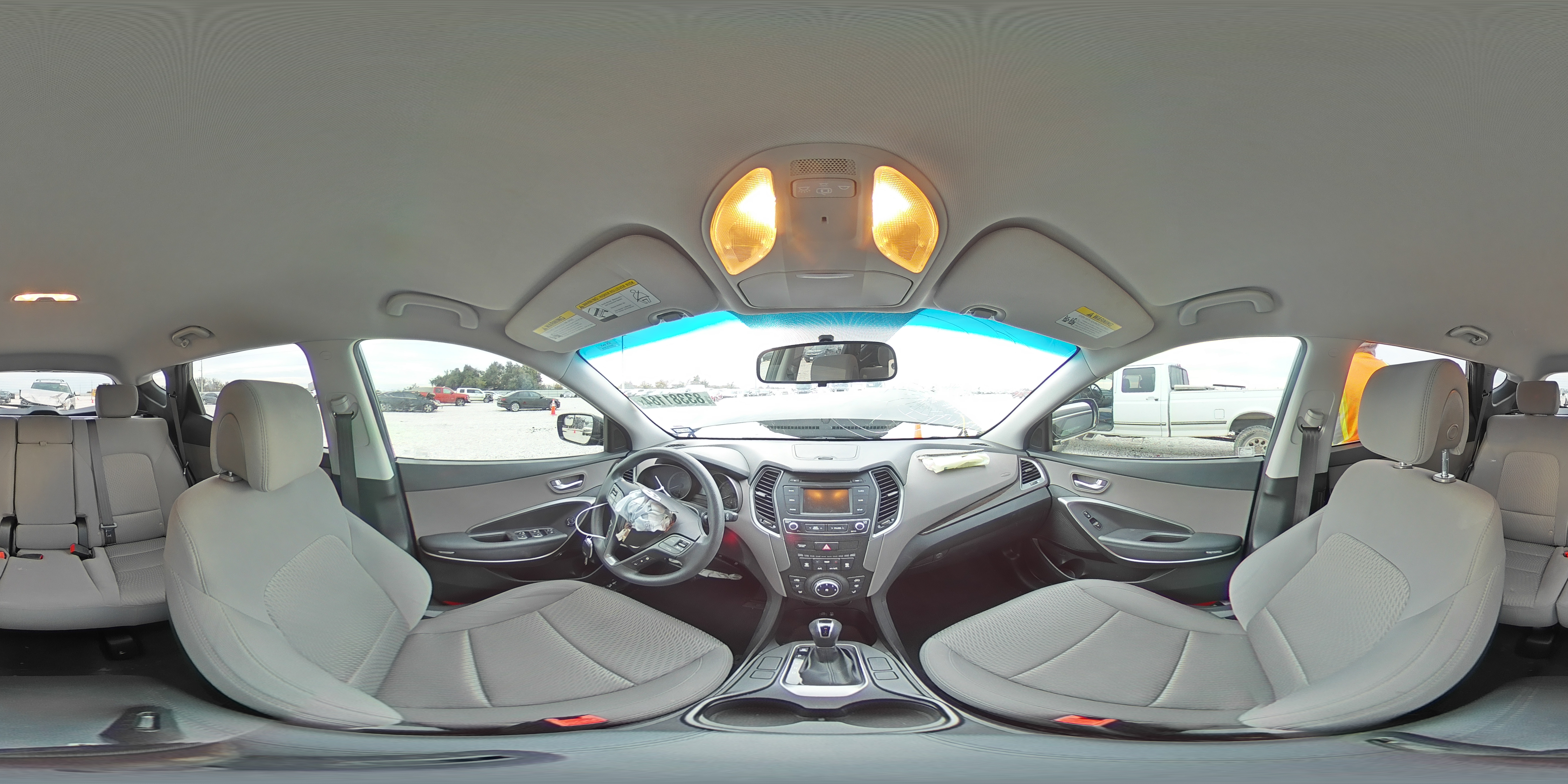 2018 Hyundai Santa Fe - Image 14