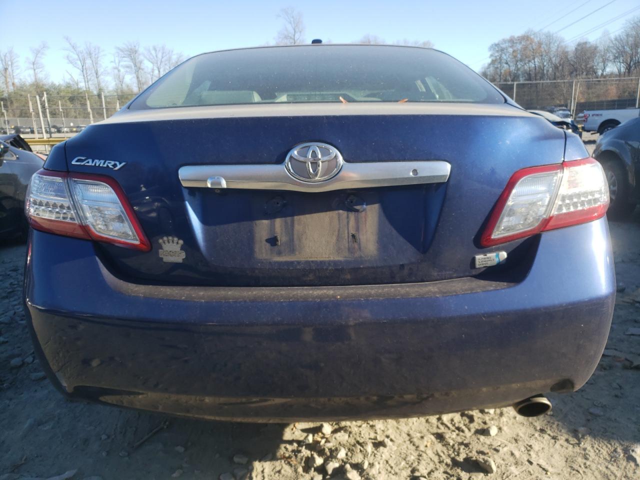 2011 Toyota Camry - Image 6