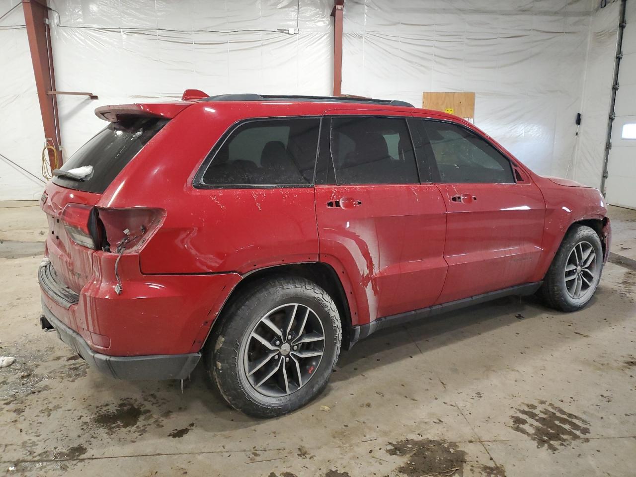 2018 Jeep Grand Cherokee - Image 3