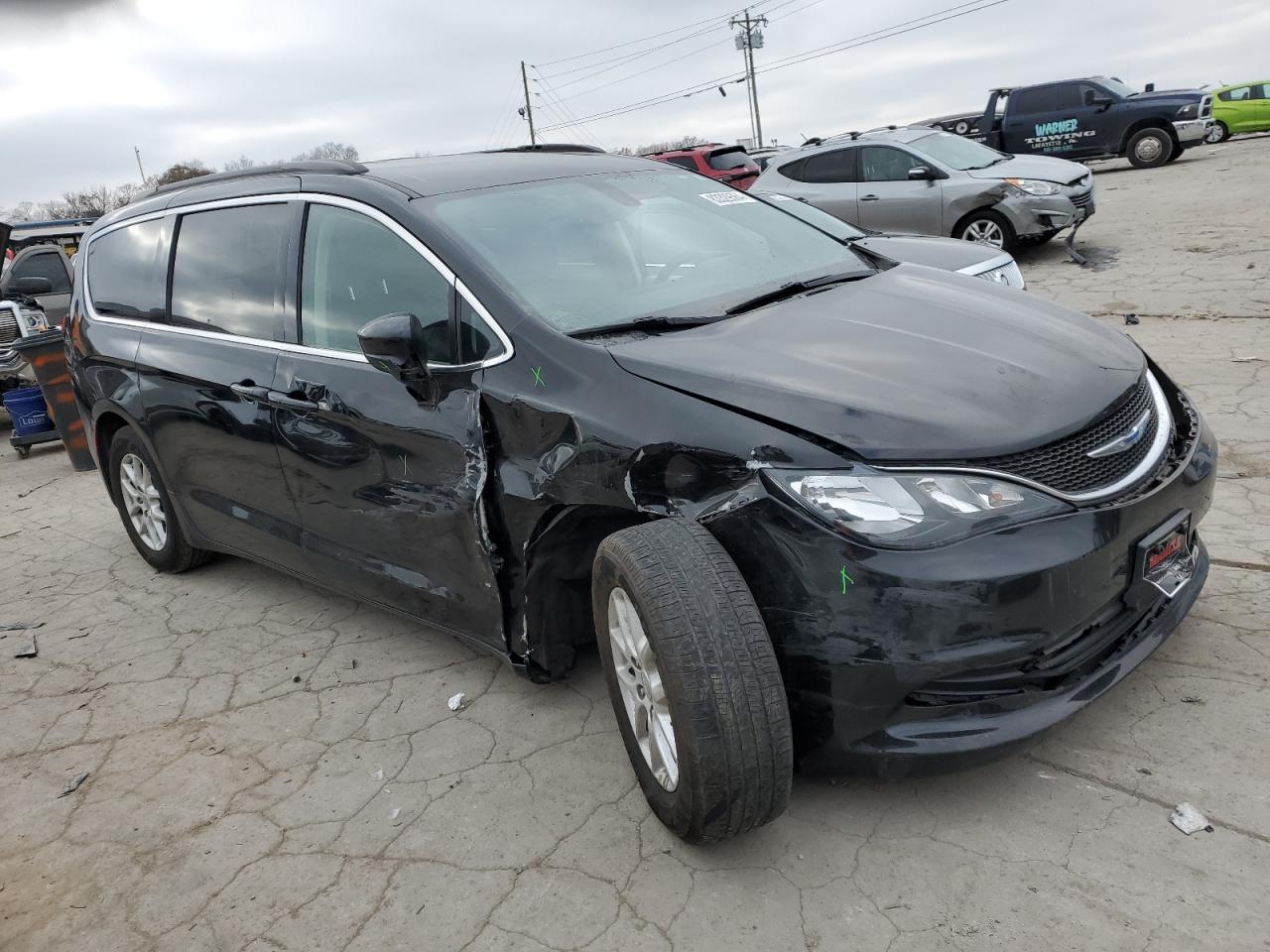 2020 Chrysler Voyager - Image 4