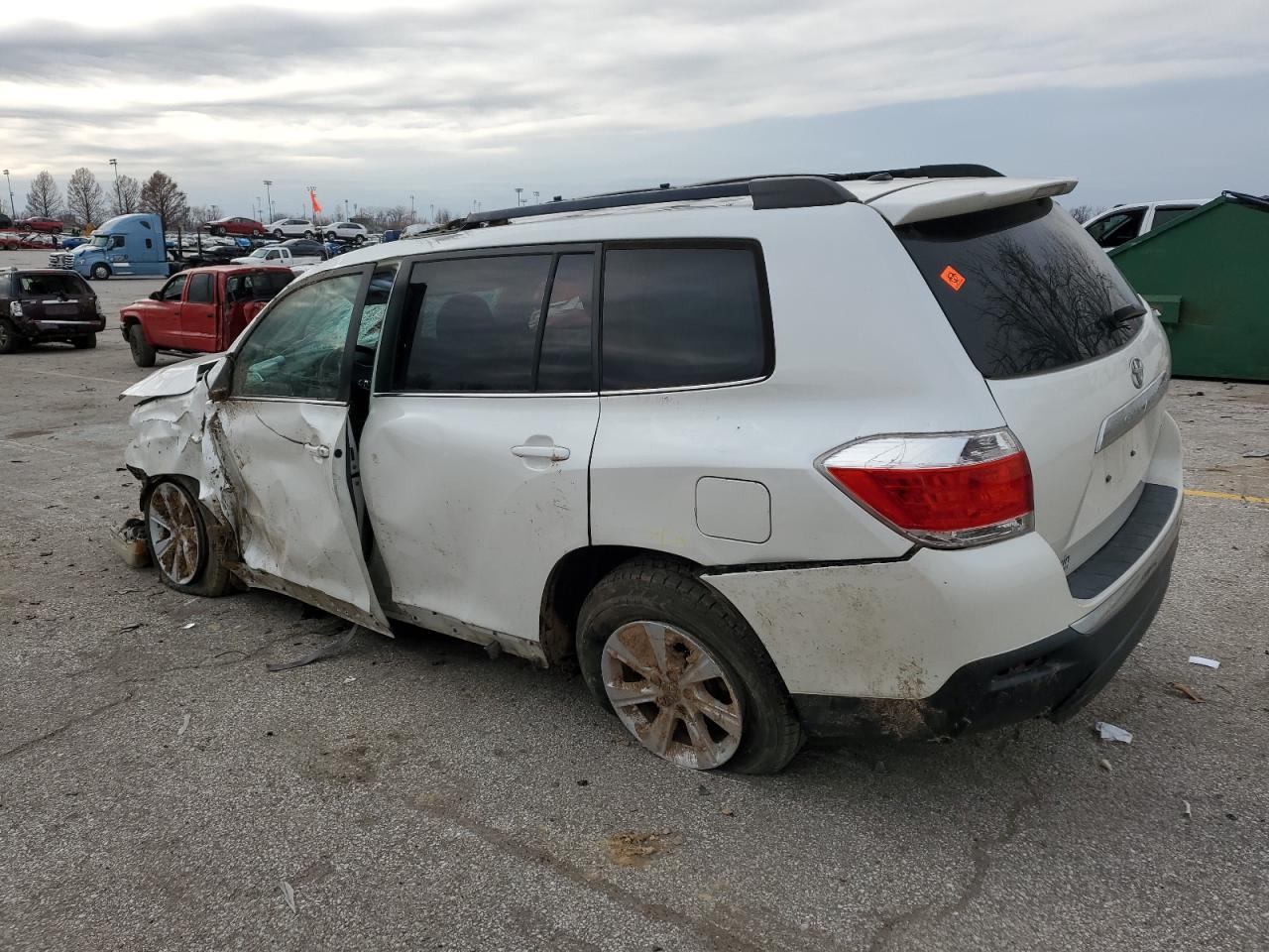 2012 Toyota Highlander - Image 2