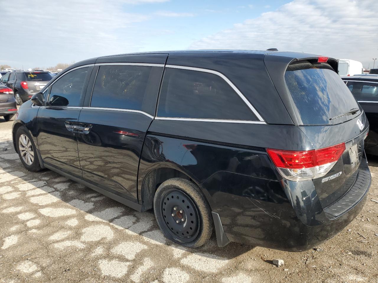 2014 Honda Odyssey - Image 2