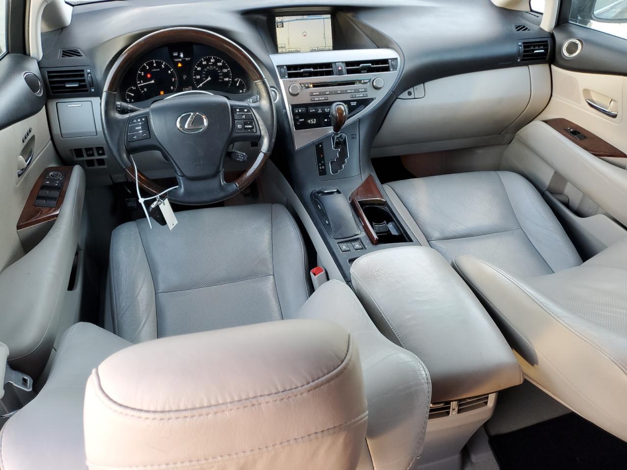 2010 Lexus RX - Image 8