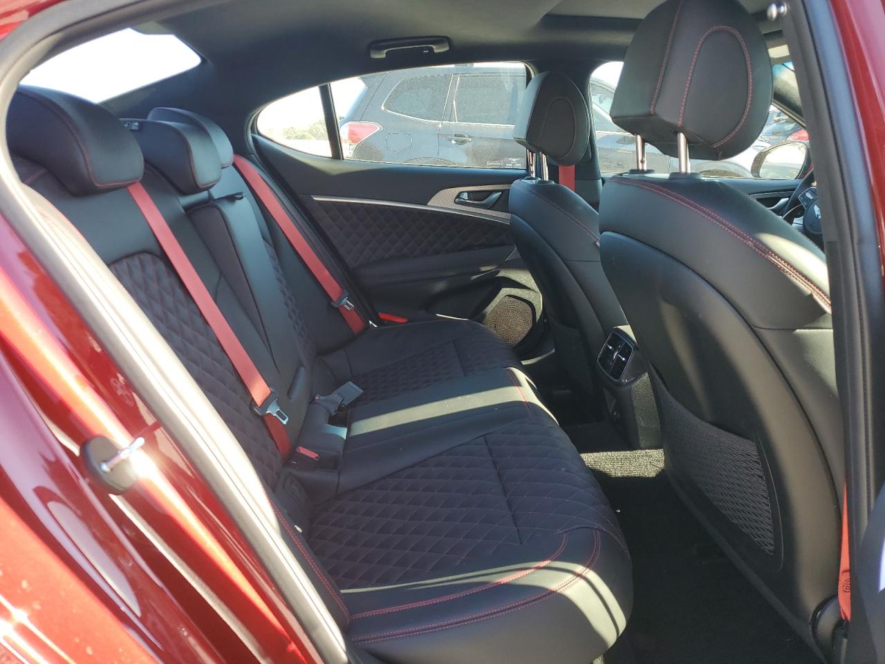 2023 Genesis G70 - Image 10