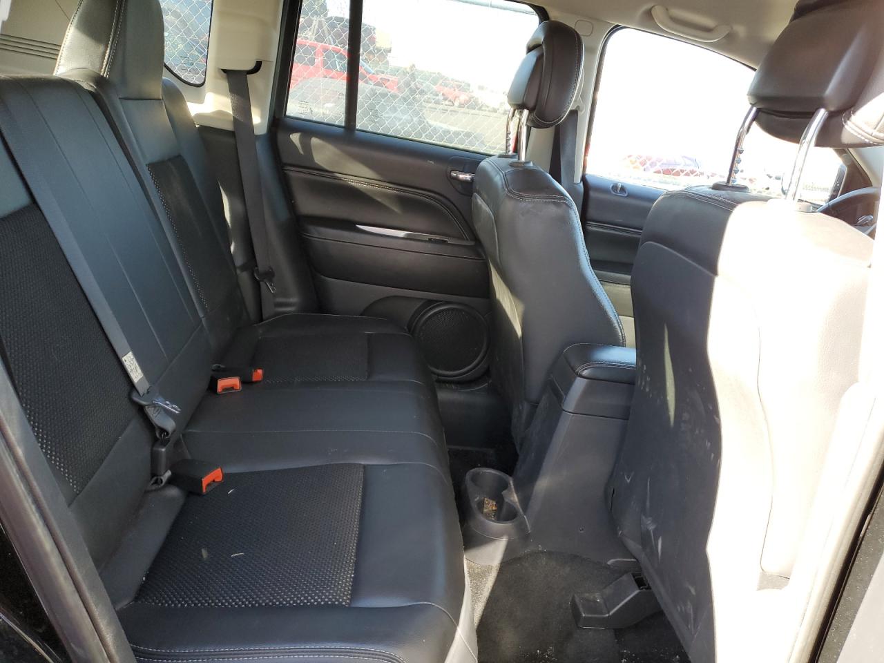 2014 Jeep Compass - Image 11