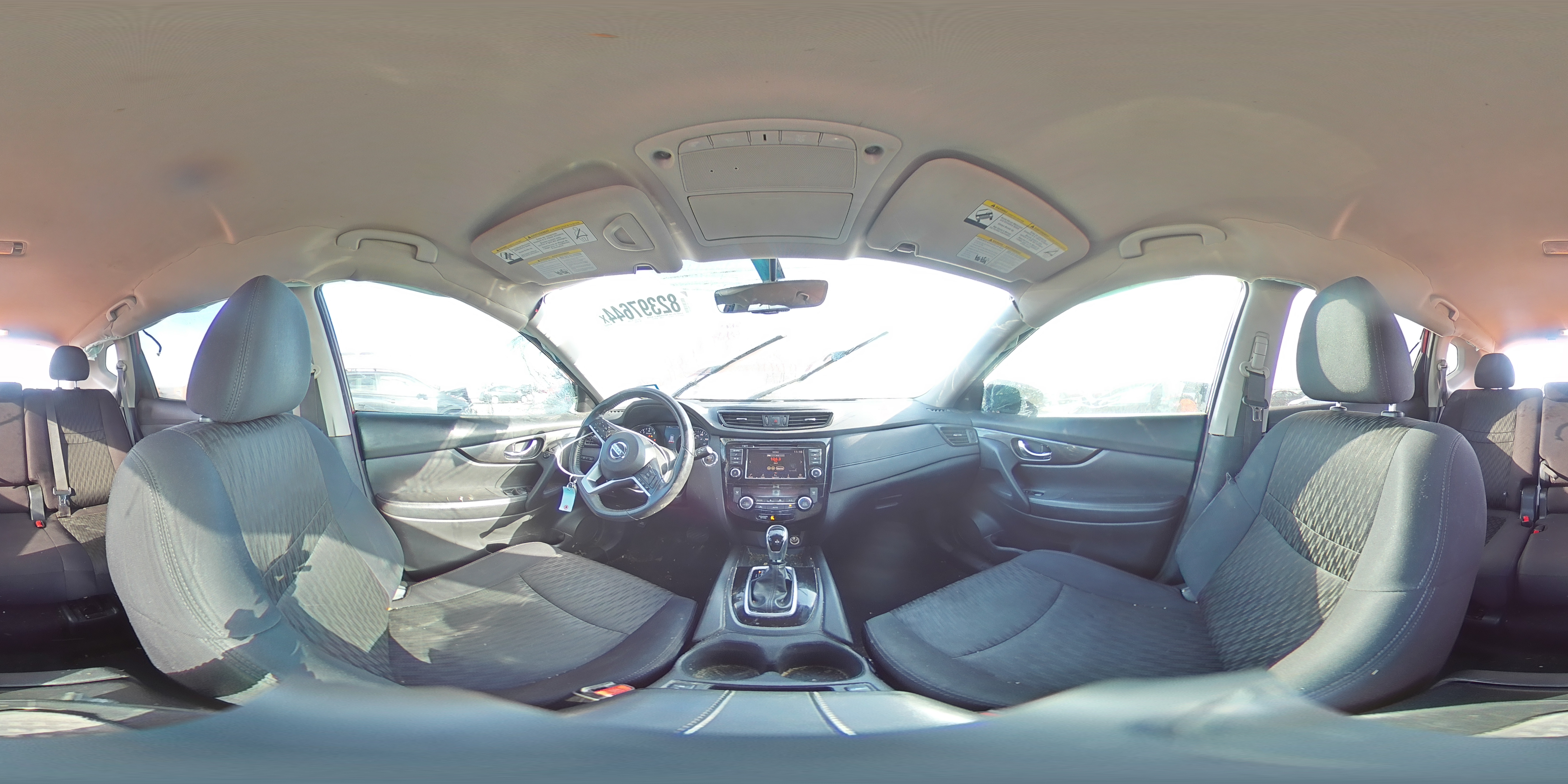 2018 Nissan Rogue - Image 12