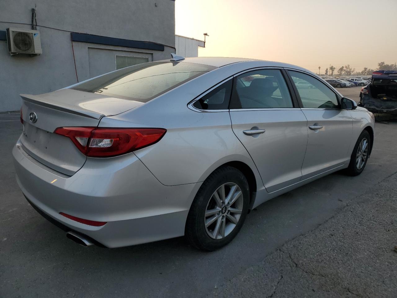 VIN 5NPE24AF6FH025667 2015 HYUNDAI SONATA no.3