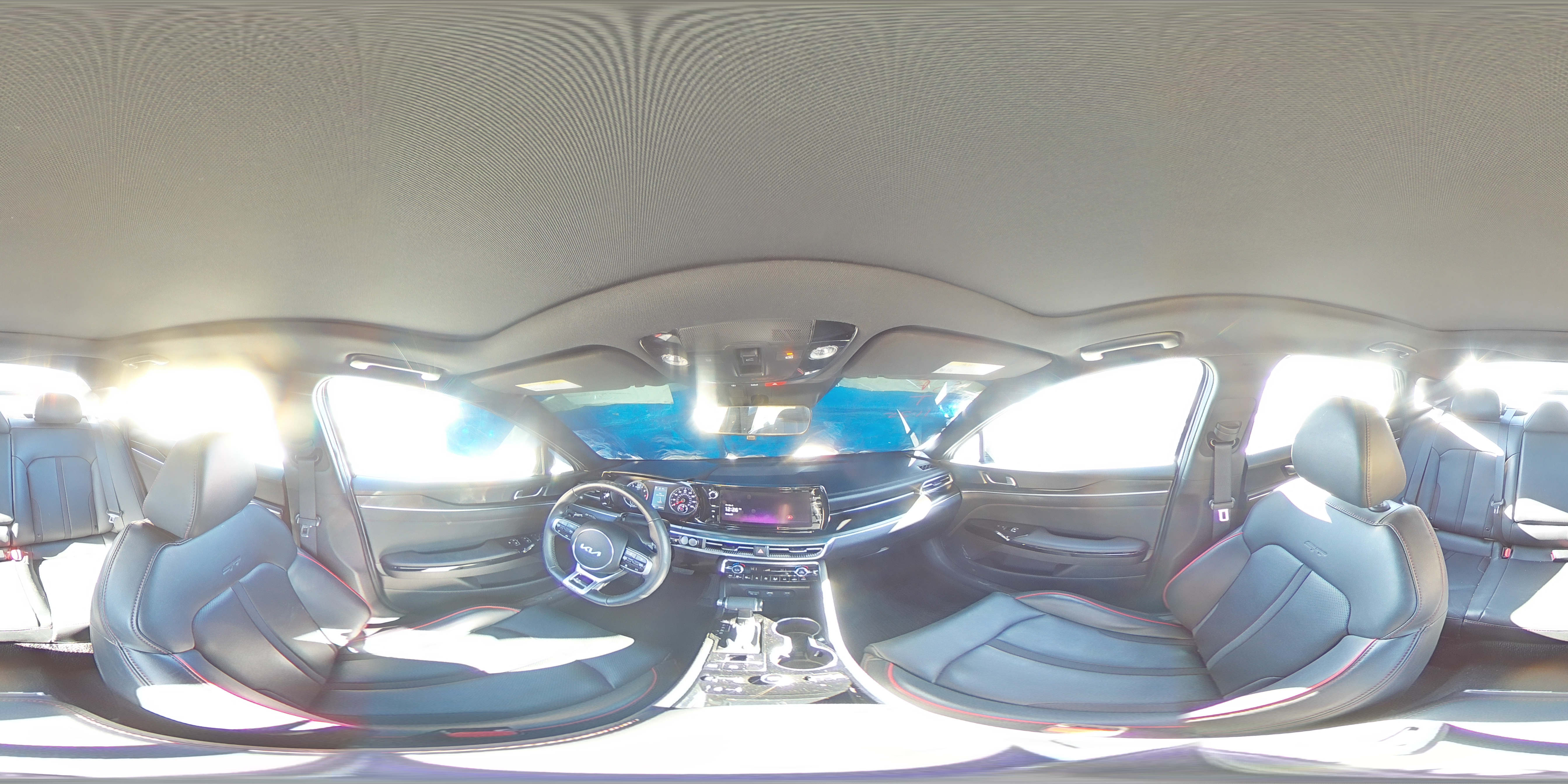 2024 Kia K5 - Image 15