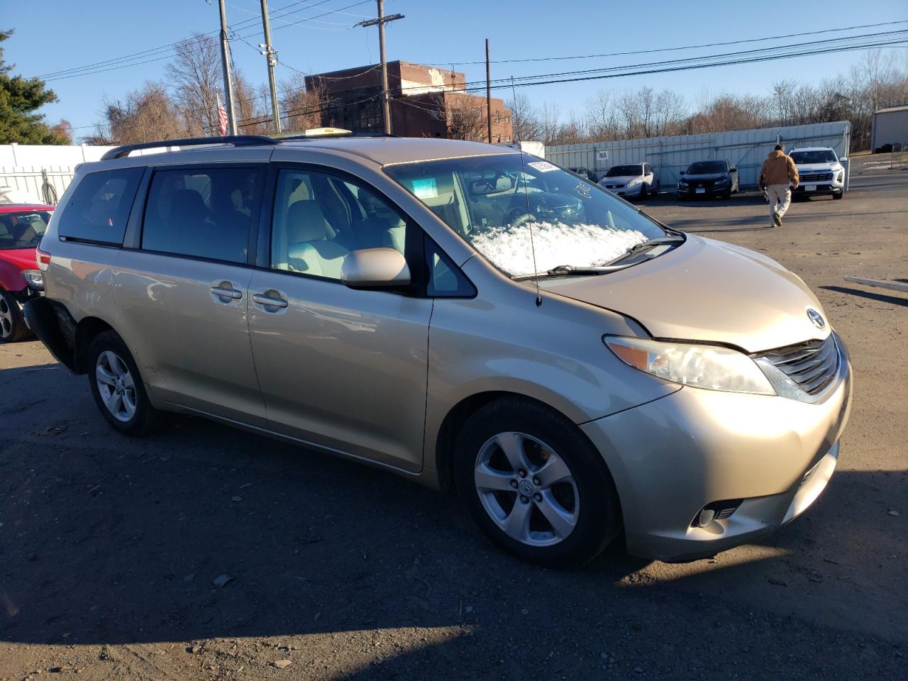 2011 Toyota Sienna - Image 4