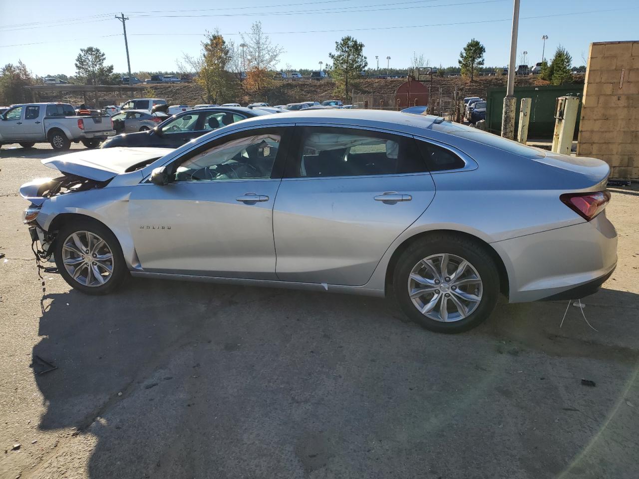 2020 Chevrolet Malibu - Image 2