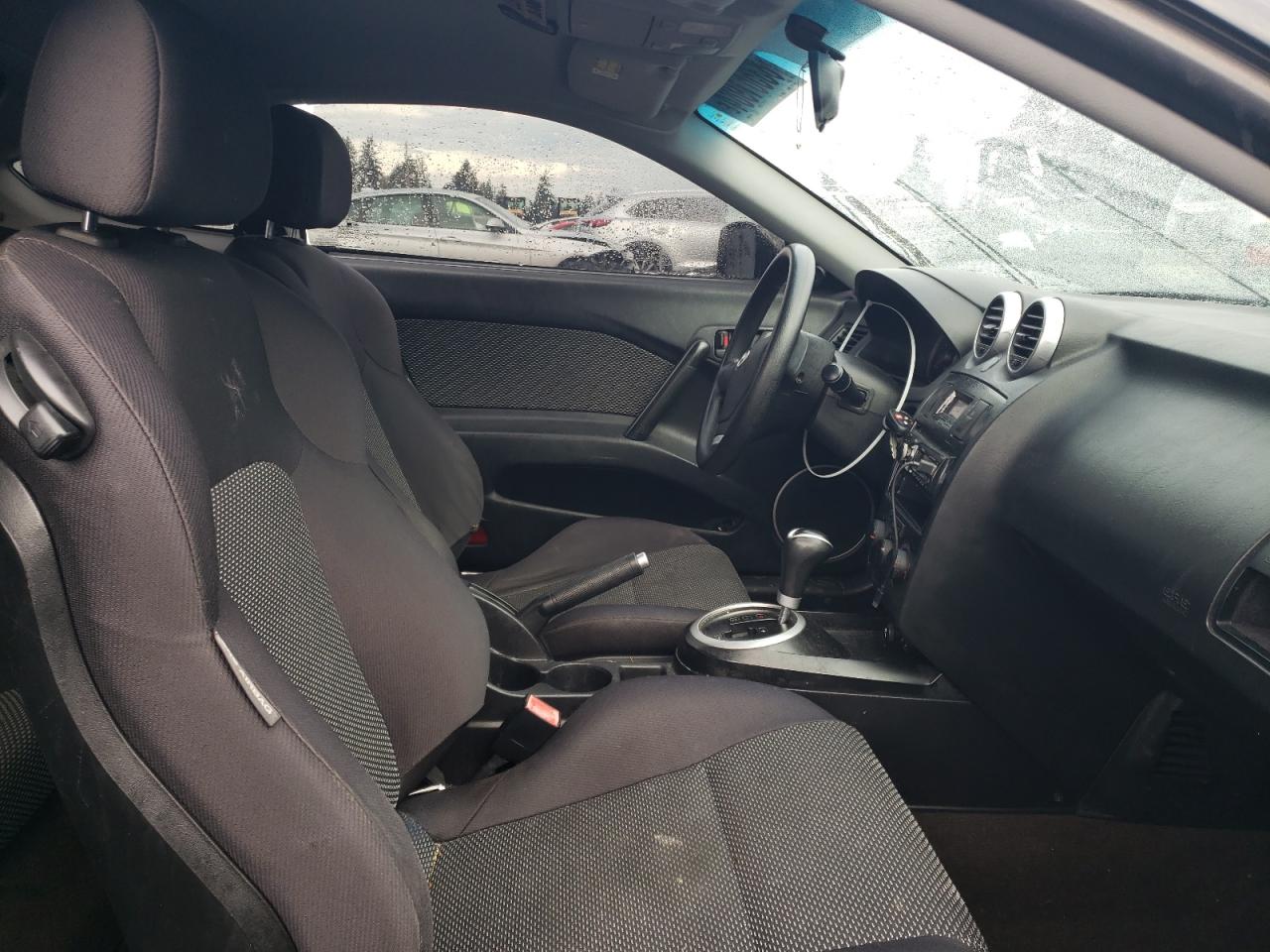 2006 Hyundai Tiburon - Image 10