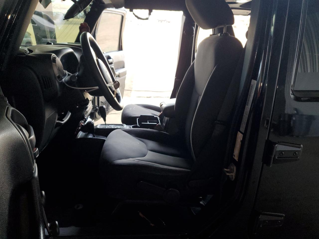 2015 Jeep Wrangler - Image 7