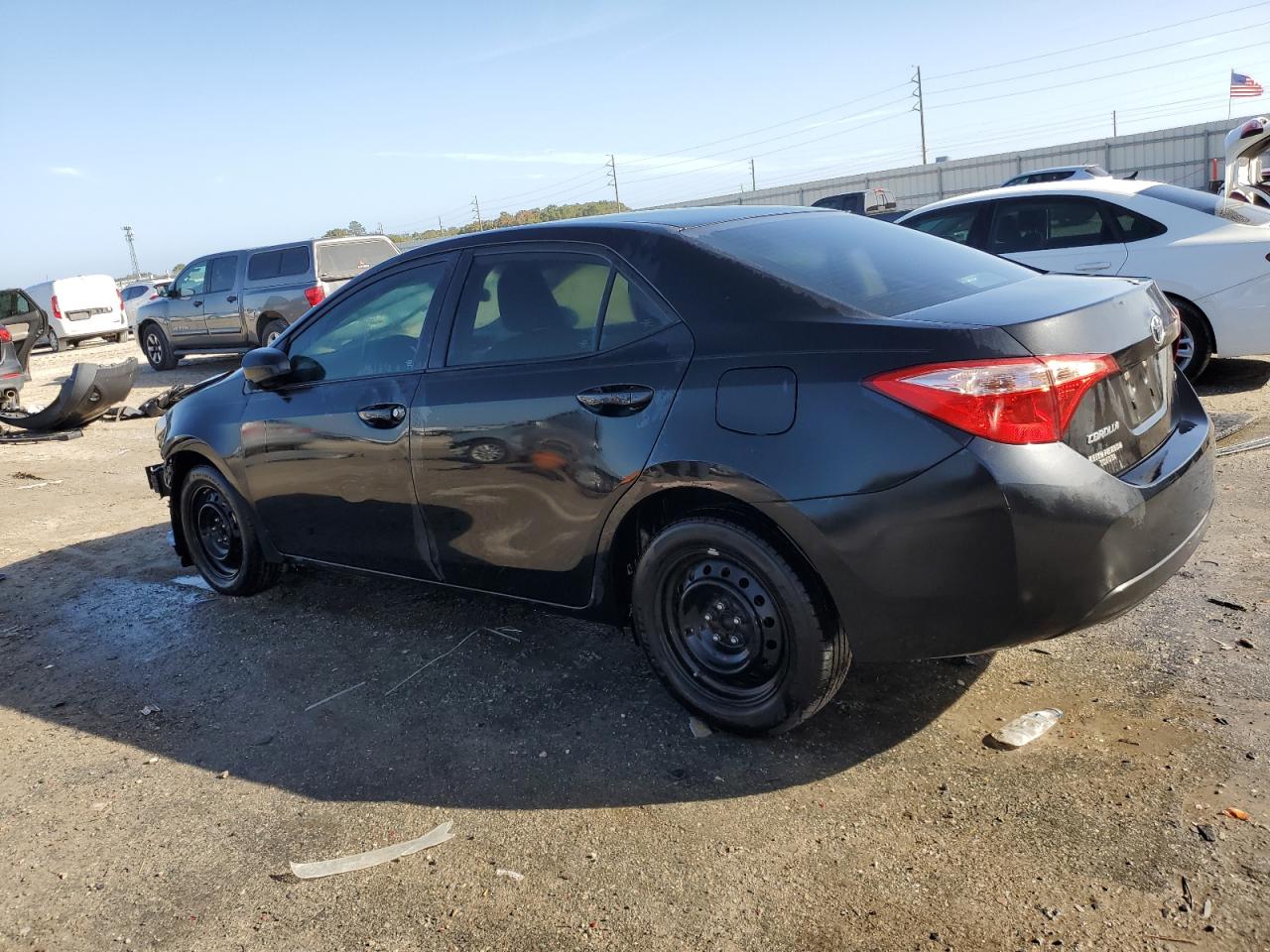 VIN 5YFBURHE9HP737314 2017 TOYOTA COROLLA no.2