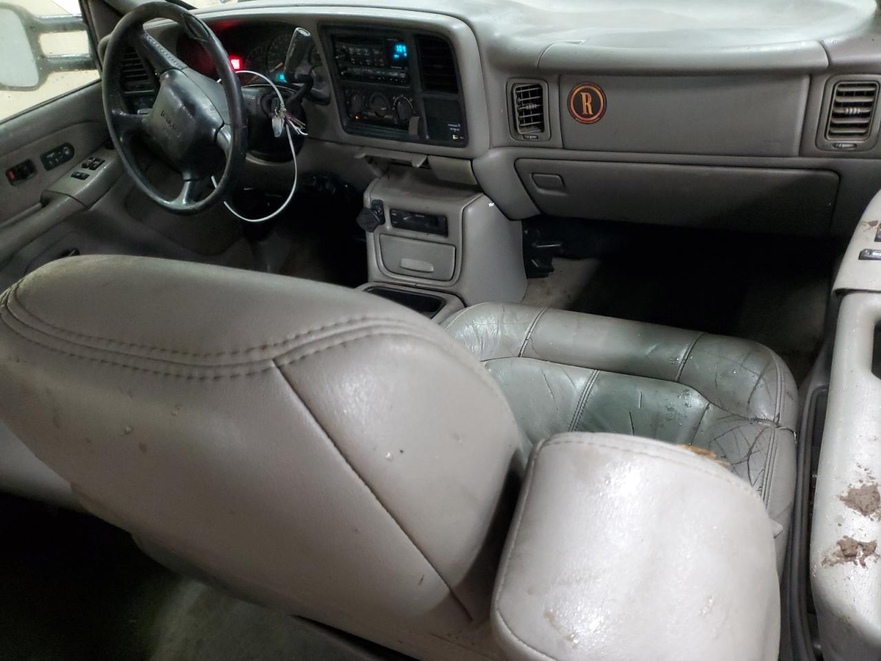 2001 GMC Sierra - Image 8