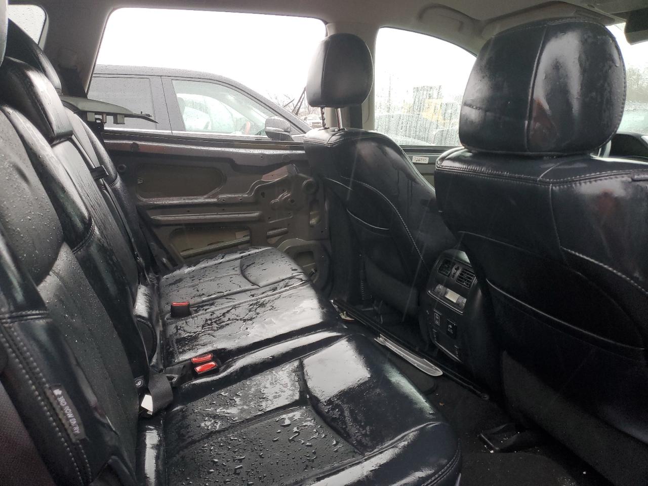 2018 Nissan Pathfinder - Image 11